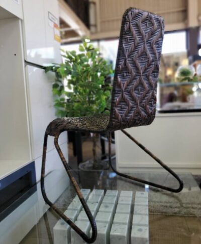 driade　ドリアデ　FLO CHAIR　FloChair　フローチェア　ラウンジチェア　パーソナルチェア　デザインチェア　デザイナーズチェア　デザイン家具　デザイナーズ家具　パトリシア・ウルキオラ　
リサイクル　最良市場　天白区　名東区　昭和区　千種区　瑞穂区　緑区　日進市　豊明市　東郷町　買取　出張買取　高価買取　販売　お値打ち　特価　1点物　1点モノ　早い者勝ち　おすすめ　おしゃれ　中古品