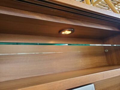 岡家具 大川家具 リビングボード テレビボード テレビ台 TVボード TV台 廃タイプ ジャンティ 照明付き 大容量 飾り棚 収納たっぷり リビング収納 ウォールナットカラー ウォルナットカラー スタイリッシュ モダン インダストリアル ミッドセンチュリー カフェ風 男前 リサイクル 最良市場 天白区 名東区 昭和区 千種区 瑞穂区 緑区 日進市 豊明市 東郷町 買取 出張買取 高価買取 販売 お値打ち 特価 1点物 1点モノ 早い者勝ち おすすめ おしゃれ 中古品