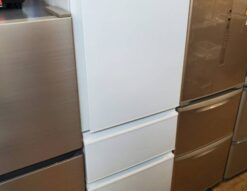 MITSUBISHI　三菱　三菱電機　330L　3ドア　冷蔵庫　冷凍冷蔵庫　2024年製　高年式　MR-C33J　パールホワイト　ホワイト　右開き　片開き　2段チルド　ガラスシェルフ　ビッグフリーザー　ファン式　コンパクト　スリム　自動製氷　野菜室真ん中　大容量冷凍室　静音　リサイクルショップ　再良市場　天白　名東　昭和　千種　瑞穂　緑　日進　豊明　東郷　おススメ　オススメ 中古