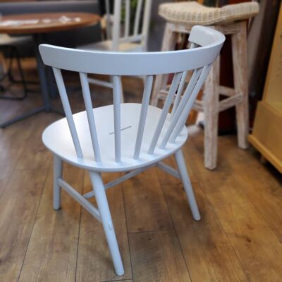 ACTUS　アクタス　THYME　タイムシリーズ　チェア　ダイニングチェア　デスクチェア　椅子　スポーク上　格子状　ホワイト系　ホワイト　北欧　モダン　シンプル　丸み　丸いデザイン　かわいい　リサイクル　最良市場　天白区　名東区　昭和区　千種区　瑞穂区　緑区　日進市　豊明市　東郷町　買取　出張買取　高価買取　販売　お値打ち　特価　1点物　1点モノ　早い者勝ち　おすすめ　おしゃれ　中古品　中古美品