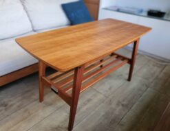 karimoku　カリモク家具　カリモク60　カリモクロクマル　ロクマル　リビングテーブル　センターテーブル　コーヒーテーブル　ローテーブル　テーブル　棚付き　レトロ　モダン　カフェ風　インダストリアル　ウォールナットカラー　ウォルナットカラー　コンパクト　リサイクルショップ　再良市場　天白　名東　昭和　千種　瑞穂　緑　日進　豊明　東郷　おススメ　オススメ お洒落　オシャレ　中古