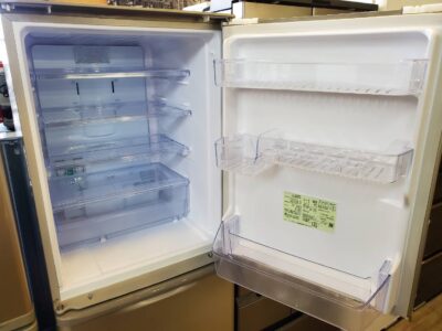 SHARP　シャープ　350L　3ドア　冷蔵庫　冷凍冷蔵庫　2023年製　SJ-W359K　マットシャンパンカラー　どっちもドア　左右開き　両開き　ローウエスト設計　節電モード　　　リサイクル　最良市場　天白区　名東区　昭和区　千種区　瑞穂区　緑区　日進市　豊明市　東郷町　買取　出張買取　高価買取　販売　お値打ち　特価　1点物　1点モノ　早い者勝ち　おすすめ　おしゃれ　中古品