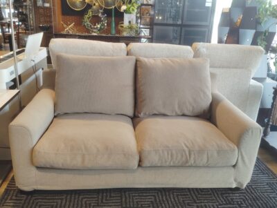 NOYES New SUGER Hi-Back Modern ベージュ系 脚付き フェザークッション 2シーターソファ 1