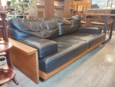 Mastar Wal マスターウォール BEAK SOFA ビーク ビークソファ ウォールナット材 3人掛け３シーターソファ 1
