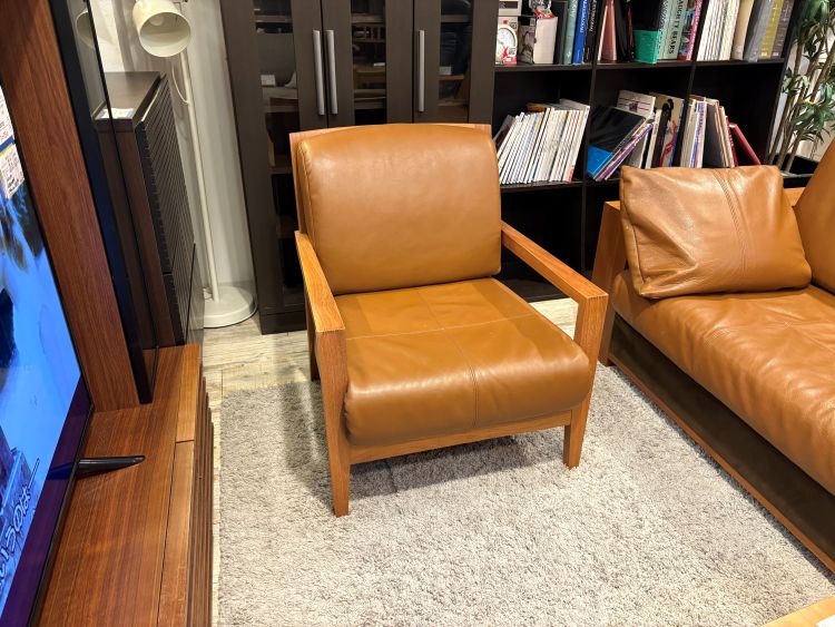 中古品】 パーソナルソファ 日進木工 飛騨家具 SALLA ブラック
