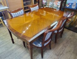 DREXEL HERITAGE　DrexelHeritage　ドレクセルヘリテイジ　FRANCESCA　francesca　フランチェスカ　イタリアントラディショナル　マホガニー　ウォールナット　アメリカ　高級　エレガント　上品　リサイクルショップ　再良市場　天白　名東　昭和　千種　瑞穂　緑　日進　豊明　東郷　おススメ　オススメ お洒落　オシャレ　中古