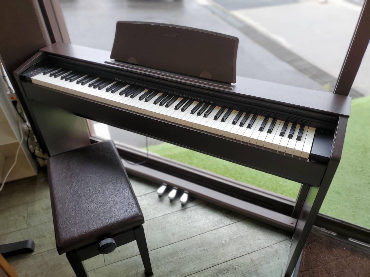 KAWAI エレクトーン M-650 動作品 引き取り限定 岐阜 さとふる限定】【ピアノ】カワイ KAWAI の新品透明クリスタルグランド