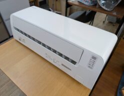 Hisense　ハイセンス　2.2kw　ルームエアコン　エアコン　クーラー　冷房　暖房　冷暖房　除湿　内部クリーン　HA-S22EE1　パワフル冷暖　立体気流　パワフル　低静音　リサイクルショップ　再良市場　天白　名東　昭和　千種　瑞穂　緑　日進　豊明　東郷　おススメ　オススメ 　中古