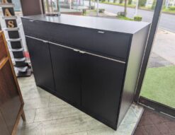 FUCHU FURNITURE　府中家具　サイドボード　キャビネット　リビング収納　リビングボード　収納ボックス　収納棚　壁面収納　モダン　ダークブラウン　シンプル　チェスト　木製　テレビボード　テレビ台　リサイクルショップ　再良市場　天白　名東　昭和　千種　瑞穂　緑　日進　豊明　東郷　おススメ　オススメ お洒落　オシャレ　中古