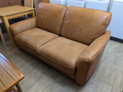 RELAX FORM RelaxForm リラックスフォーム 2シーターソファ 2人掛け 2シーター ソファ COLUMBUS コロンバス レザーテックス ステッチ ブルックリン ヴィンテージ カフェ風 レトロ オイルレザー調 キャメル キャメルカラー ウレタンフォーム フェザー使用 リサイクルショップ 再良市場 天白 名東 昭和 千種 瑞穂 緑 日進 豊明 東郷 おススメ オススメ お洒落 オシャレ 中古