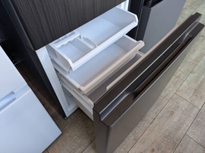AQUA アクア 200L 2ドア 冷蔵庫 冷凍冷蔵庫 2023年製 AQR-20E3 ウッドブラック 木目調ブラック 大容量冷凍室 省スペース コンパクト ストライプ モダン 自炊派シングル 1人暮らし 2人暮らし 耐熱トップテーブル 耐熱100℃テーブル 壁ピタ設置 高年式
リサイクル 最良市場 天白区 名東区 昭和区 千種区 瑞穂区 緑区 日進市 豊明市 東郷町 買取 出張買取 高価買取 販売 お値打ち 特価 1点物 1点モノ 早い者勝ち おすすめ おしゃれ 中古品 中古美品 キレイ