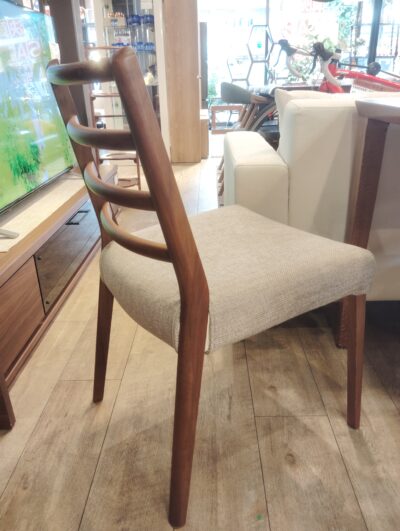 大塚家具(IDC大塚)取り扱い 秋田木工 N-T005 正方形 W85 シネマ2A ダイニング3点セット 4