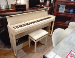 KORG 2022年製 C1Air 木目調 ホワイトアッシュ 88鍵盤 3本ペダル ヘッドフォン付き 鍵盤楽器 電子ピアノ
