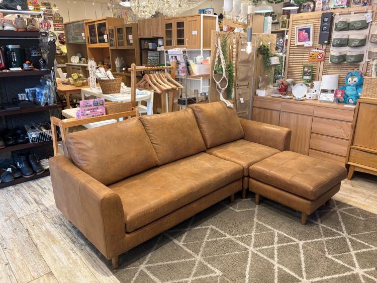 中古品】 3シーターカウチソファ オットマン付き RELAX FORM レザー