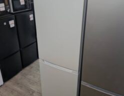 SHARP　シャープ　230L　2ドア　冷蔵庫　冷凍冷蔵庫　2024年製　SJ-BD23M　プラズマクラスター　目がフリーザー　大容量冷凍室　2ドアボトムフリーザー　片開き　右開き　フレッシュ野菜ケース　冷気除菌　高年式　リサイクルショップ　再良市場　天白　名東　昭和　千種　瑞穂　緑　日進　豊明　東郷　おススメ　オススメ 　中古　美品