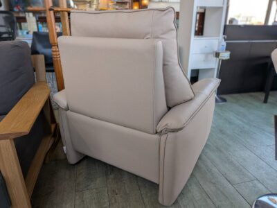 RELAX FORM RelaxForm リラックスフォーム LUCHE ルーシェ 1シーターソファ 1人掛け ソファ ラウンジチェア パーソナルチェア パーソナルソファ ハイバック リビングソファ 関家具 LEATHERTEX レザーテックス ベージュ リサイクル 最良市場 天白区 名東区 昭和区 千種区 瑞穂区 緑区 日進市 豊明市 東郷町 買取 出張買取 高価買取 販売 お値打ち 特価 1点物 1点モノ 早い者勝ち おすすめ おしゃれ 中古品