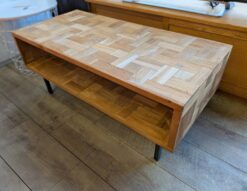 ACME Furniture　アクメファニチャー　TROY　トロイ　COFFEETABLE　コーヒーテーブル　リビングテーブル　センターテーブル　ローテーブル　　テレビボード　テレビ台　TVボード　古材　チーク古材　ブラックスチール　ブラックアイアン　モザイクデザイン　無塗装　アメリカンヴィンテージ　ヴィンテージ感　インダストリアル　おとこまえ　　メンズライク　カフェ風　ユーズド感　西海岸　リサイクルショップ　再良市場　天白　名東　昭和　千種　瑞穂　緑　日進　豊明　東郷　おススメ　オススメ お洒落　オシャレ　中古　美品