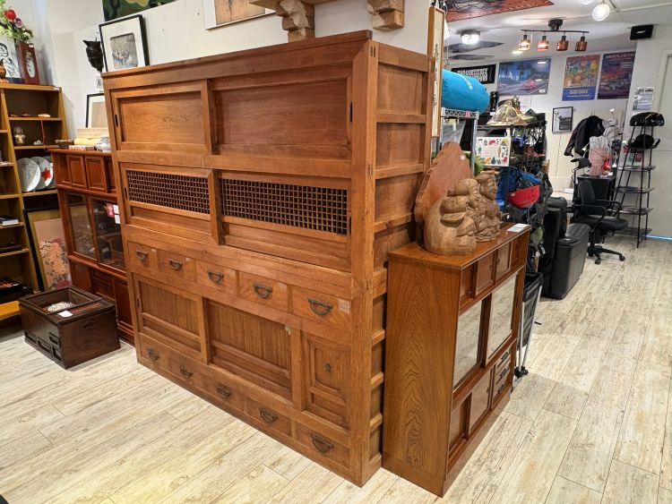 中古品】 水屋箪笥 レトロ家具 店舗什器 ディスプレイ用 買取しました