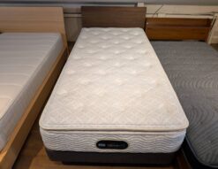 SIMMONS　シモンズ　シングルベッド　シングルサイズベッド　ベッドセット　Beautyrest　ビューティレスト　ビューティーレスト　ポケットコイルマットレス　ダブルボトムス　ダブルクッション　ホテルライク　ボックススプリング　ヘッドボード付き　　リサイクルショップ　再良市場　天白　名東　昭和　千種　瑞穂　緑　日進　豊明　東郷　おススメ　オススメ お洒落　オシャレ　中古