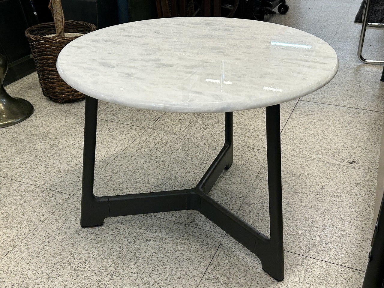 モデルルーム展示品 arflex センターテーブル S.21 買取しました！ 26