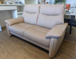 RELAX FOM　リラックスフォーム　RelaxForm　LUCHE　ルーシェ　2シーター　2人掛け　2人用　ソファ　ハイバックソファ　ベージュ　モダン　　シンプル　ナチュラル　エレガント　リサイクルショップ　再良市場　天白　名東　昭和　千種　瑞穂　緑　日進　豊明　東郷　おススメ　オススメ お洒落　オシャレ　中古