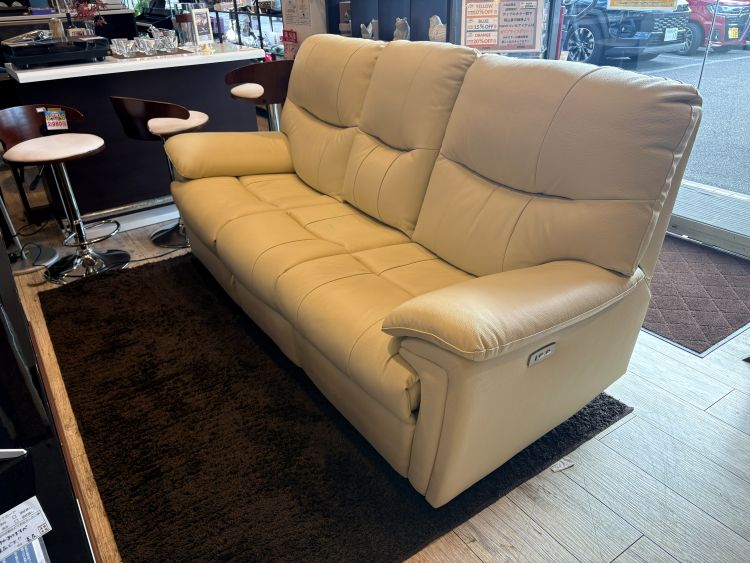 中古品】 電動リクライニングソファ ヤマダオリジナル 本革 YES140001