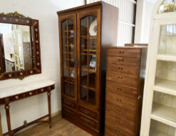 karimoku_colonial_bookcabinet_top