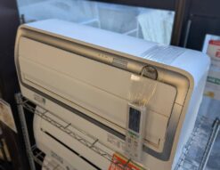 DAIKIN　ダイキン　4.0kw　ルームエアコン　エアコン　空調　クーラー　冷房　暖房　除湿　空気清浄　冷暖房　2023年製　ATR40APE3-W　ハイパワー　うるる加湿　さらら除湿　うるるとさらら　節電自動運転　内部クリーン　200V　おもに14畳用　フィルター自動清掃　省エネ　給気換気　排気換気　うるさら　リサイクルショップ　再良市場　天白　名東　昭和　千種　瑞穂　緑　日進　豊明　東郷　おススメ　オススメ　中古