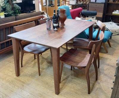 idcotuska_fill_walnut_diningset_1
