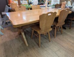 karimoku　カリモク家具　RUSTIC　ルスティックシリーズ　ダイニング5点セット　ダイニングセット　4人掛け　4人用　食卓テーブルセット　カントリー　和モダン　レトロ　古民家風　ナチュラル　クラシック　国産メーカー　廃盤　絶版　X脚　リサイクルショップ　再良市場　天白　名東　昭和　千種　瑞穂　緑　日進　豊明　東郷　おススメ　オススメ お洒落　オシャレ　中古