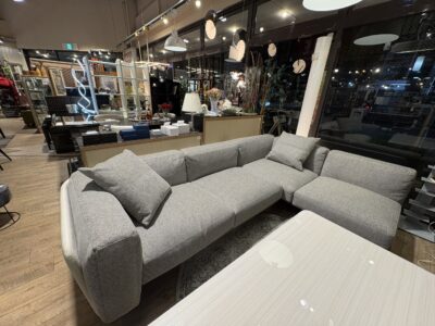 line_oa_chat_261008_181820_group_1